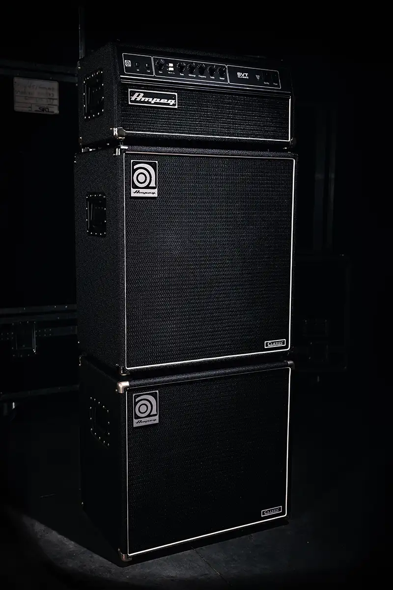 ampli basse ampeg svt classic dans les locaux de normandie backline à sainte marie des champs en normandie