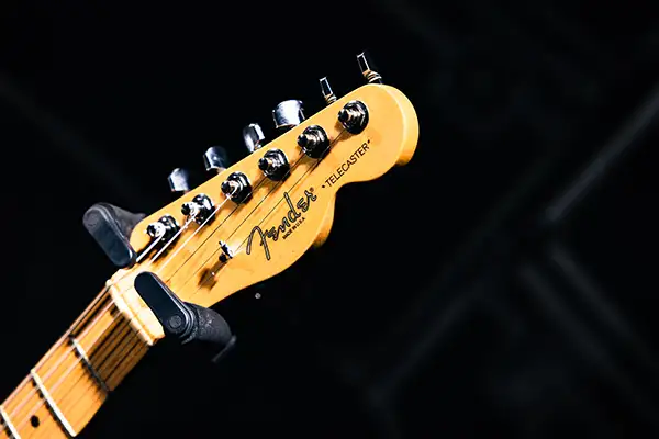 tête de guitare télécaster de chez fender USA, en location chez Normandie Backline